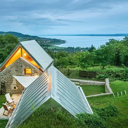 Kohaz A Hegyen * Бадачоньтомай